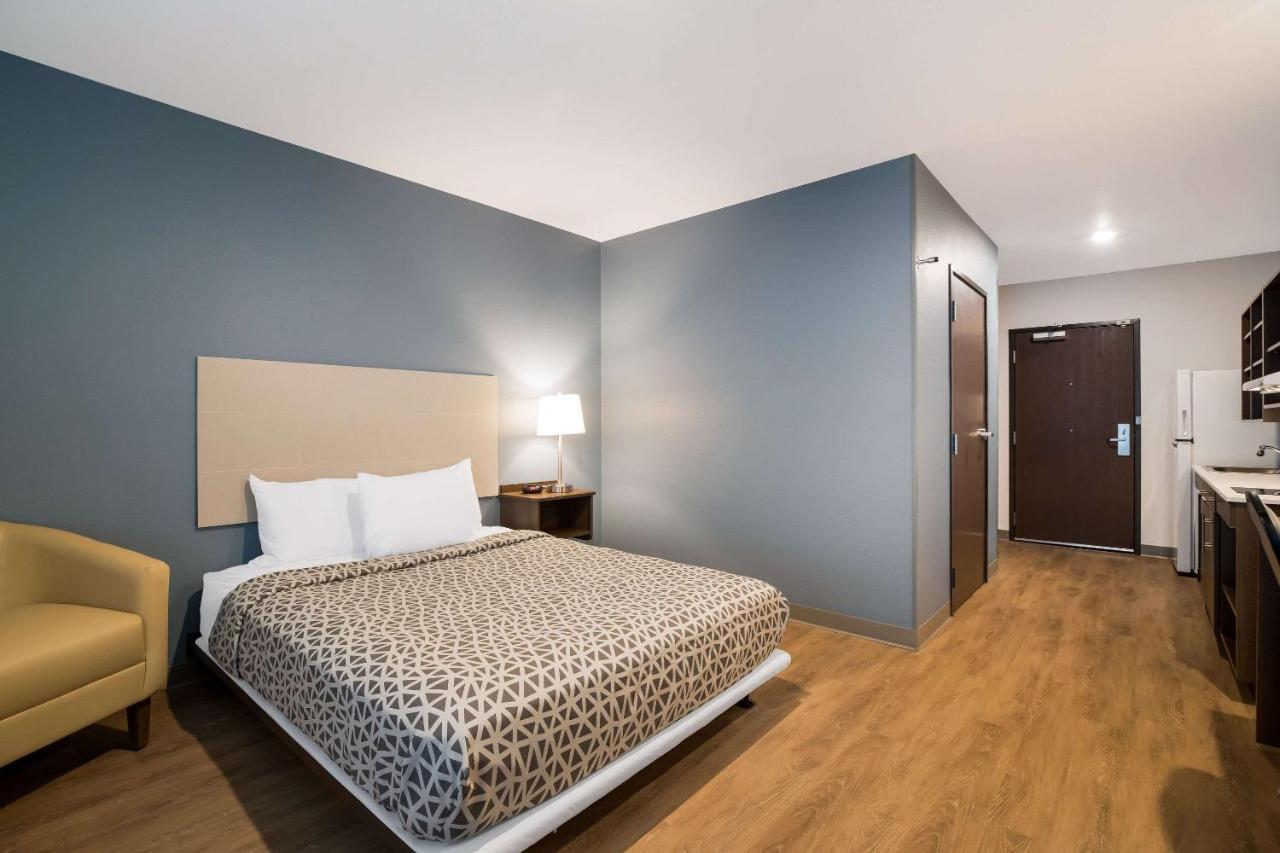 Woodspring Suites Морено Вали Екстериор снимка