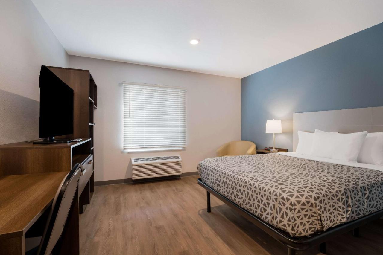 Woodspring Suites Морено Вали Екстериор снимка