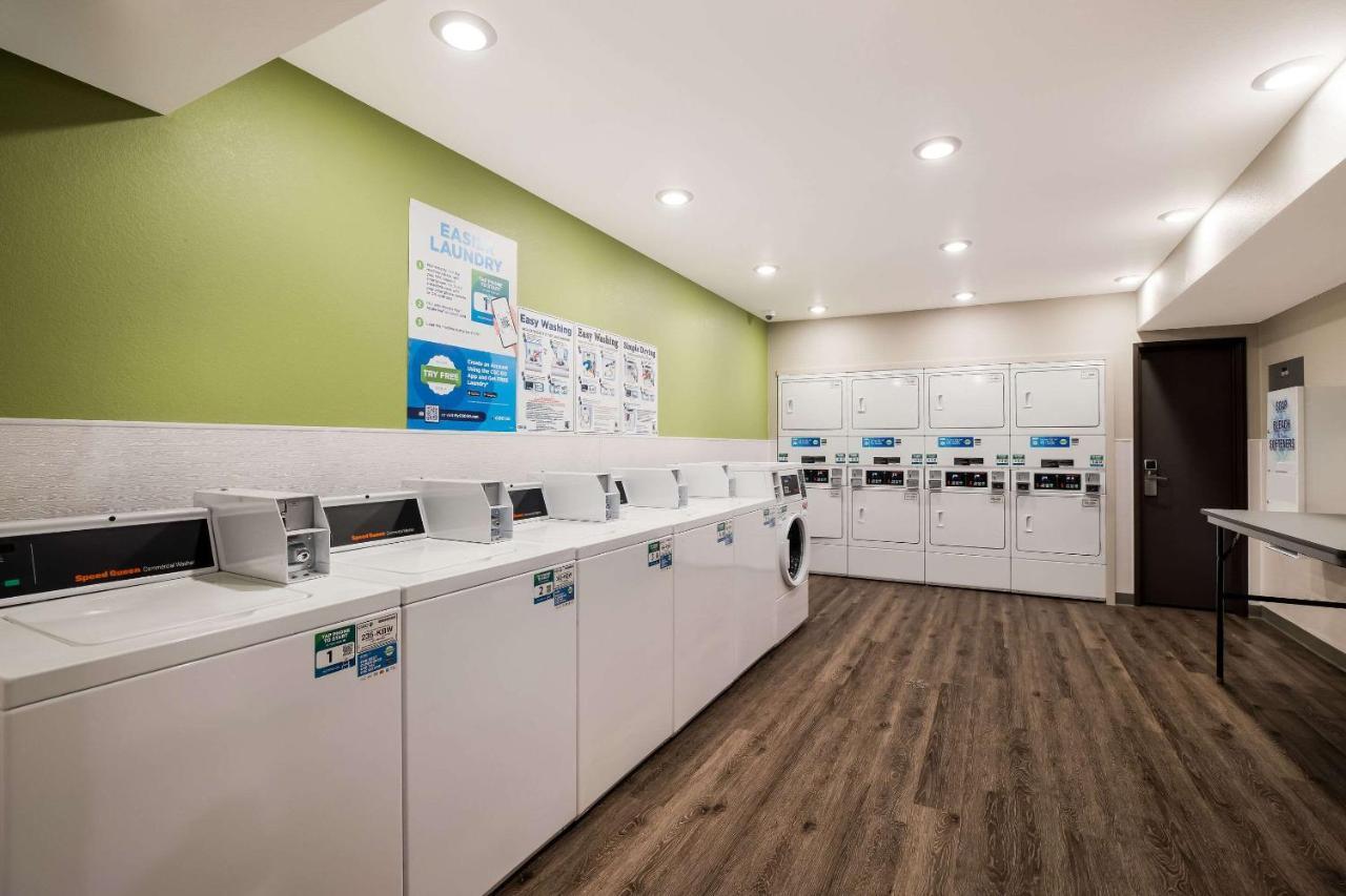 Woodspring Suites Морено Вали Екстериор снимка
