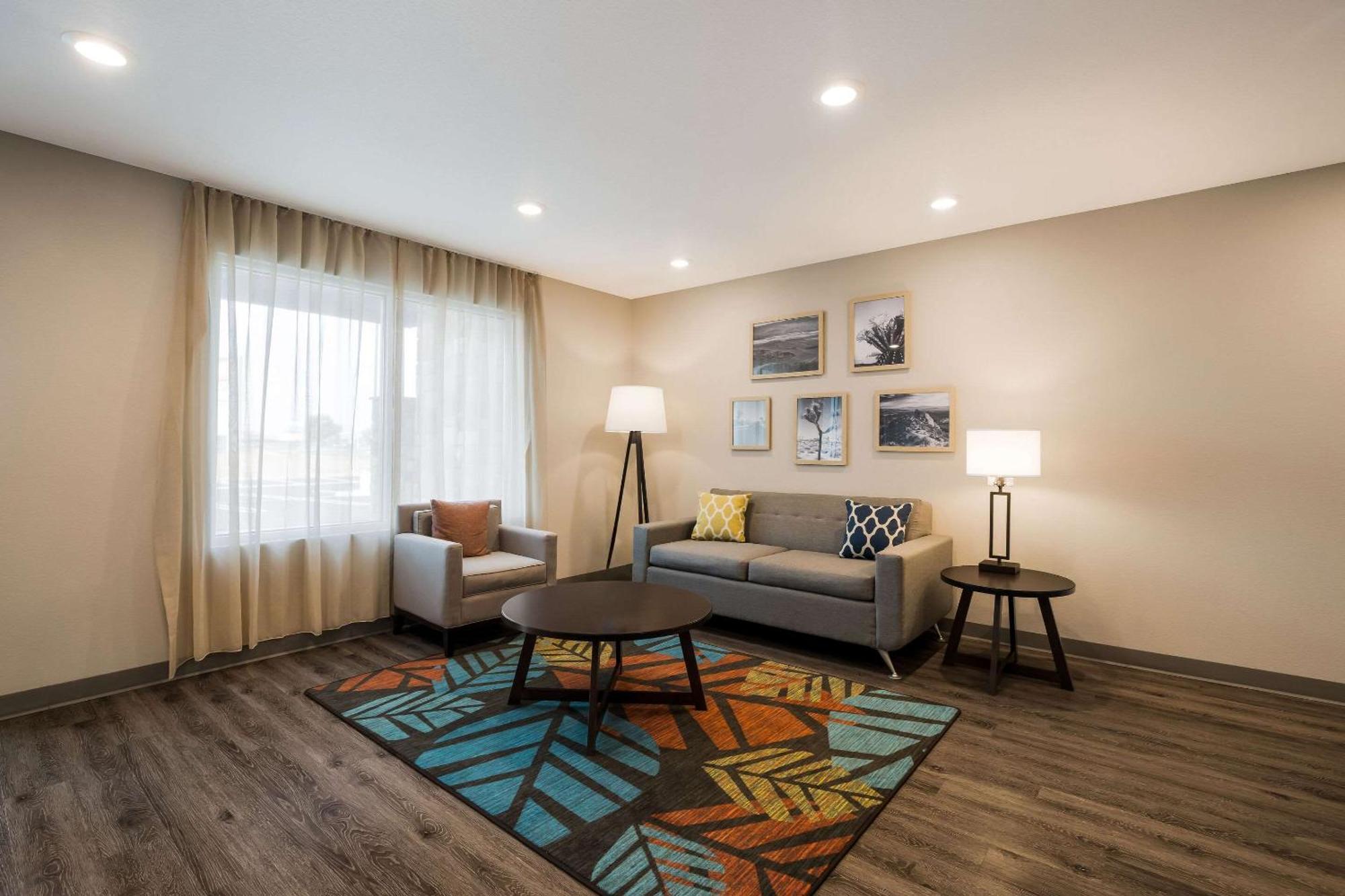 Woodspring Suites Морено Вали Екстериор снимка